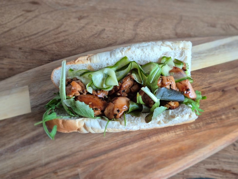 Foto van broodje Teriyaki kip